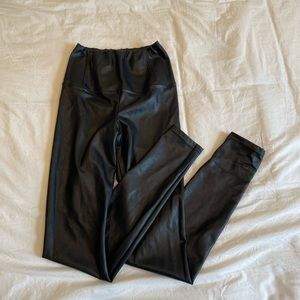 Wilfred Free Faux Leather Leggings